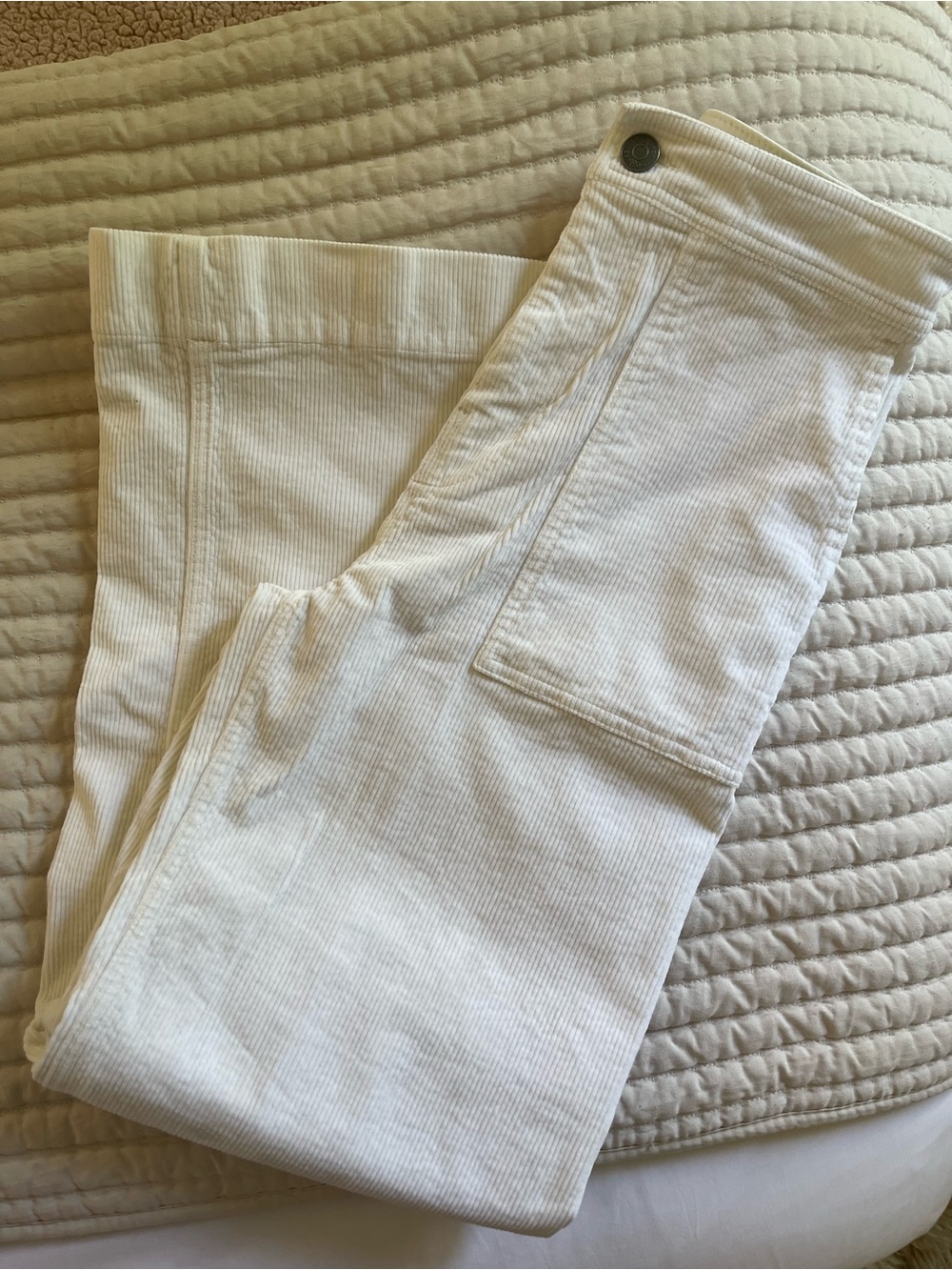 Lou & Grey Off-White Corduroy Pants